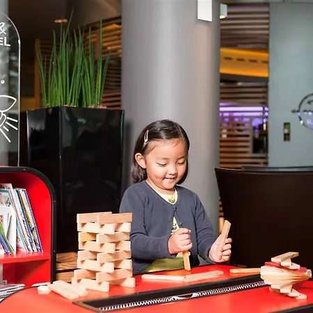 Novotel Centrum 4* Левен