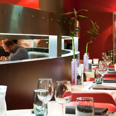 فندق Novotel Centrum 4*
