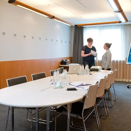 Novotel Centrum 4* Левен