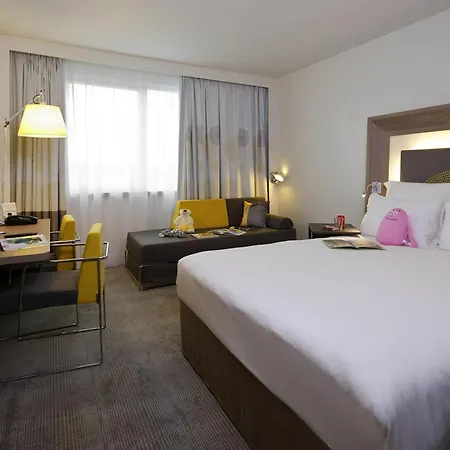 فندق Novotel Centrum 4*