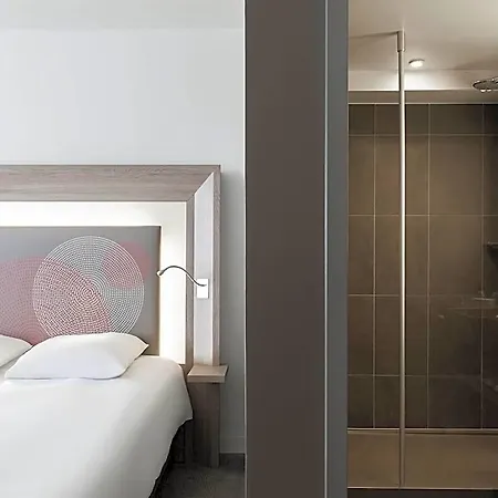 فندق Novotel Centrum 4*