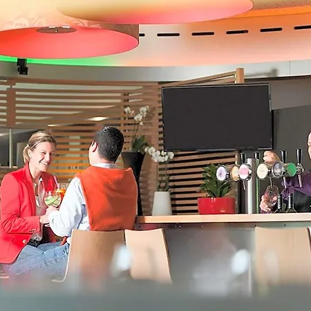 فندق Novotel Centrum 4*