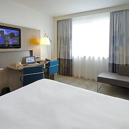 Novotel Centrum لوفين