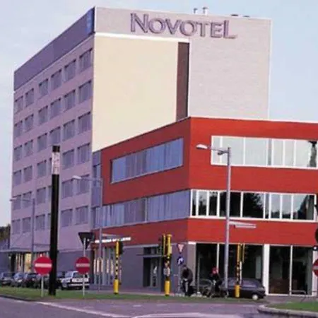 Novotel Centrum 4*