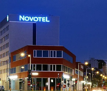 Hotel Novotel Centrum Loviano