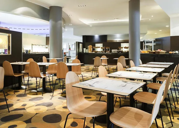 Novotel Centrum Hotel 4*