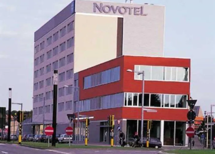 Novotel Centrum 4*